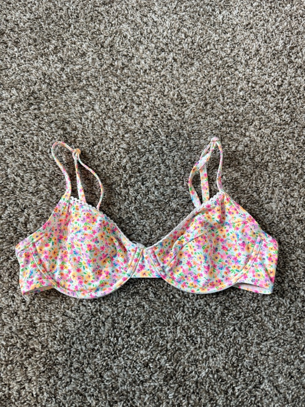 Floral Underwire swimsuit  Top in Pastel Multicolor